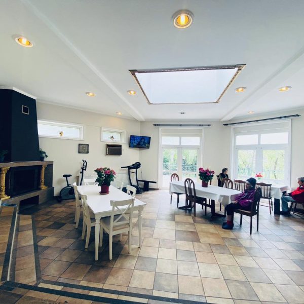 345204113_215442234552942_8038752145317460999_n