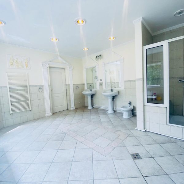 345204967_616023077113469_7045376100194173092_n